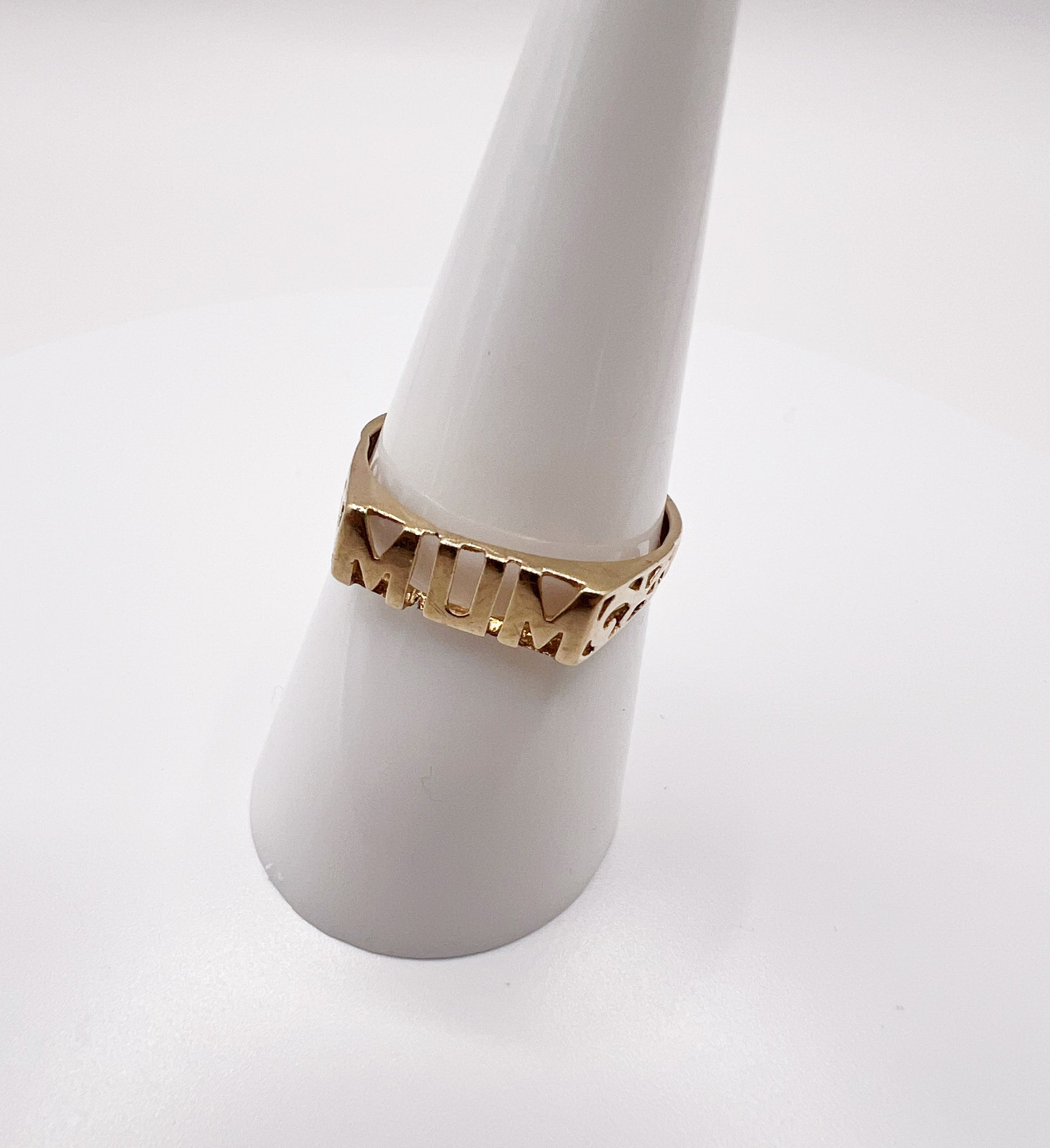 9ct Gold "MUM" Ring Size