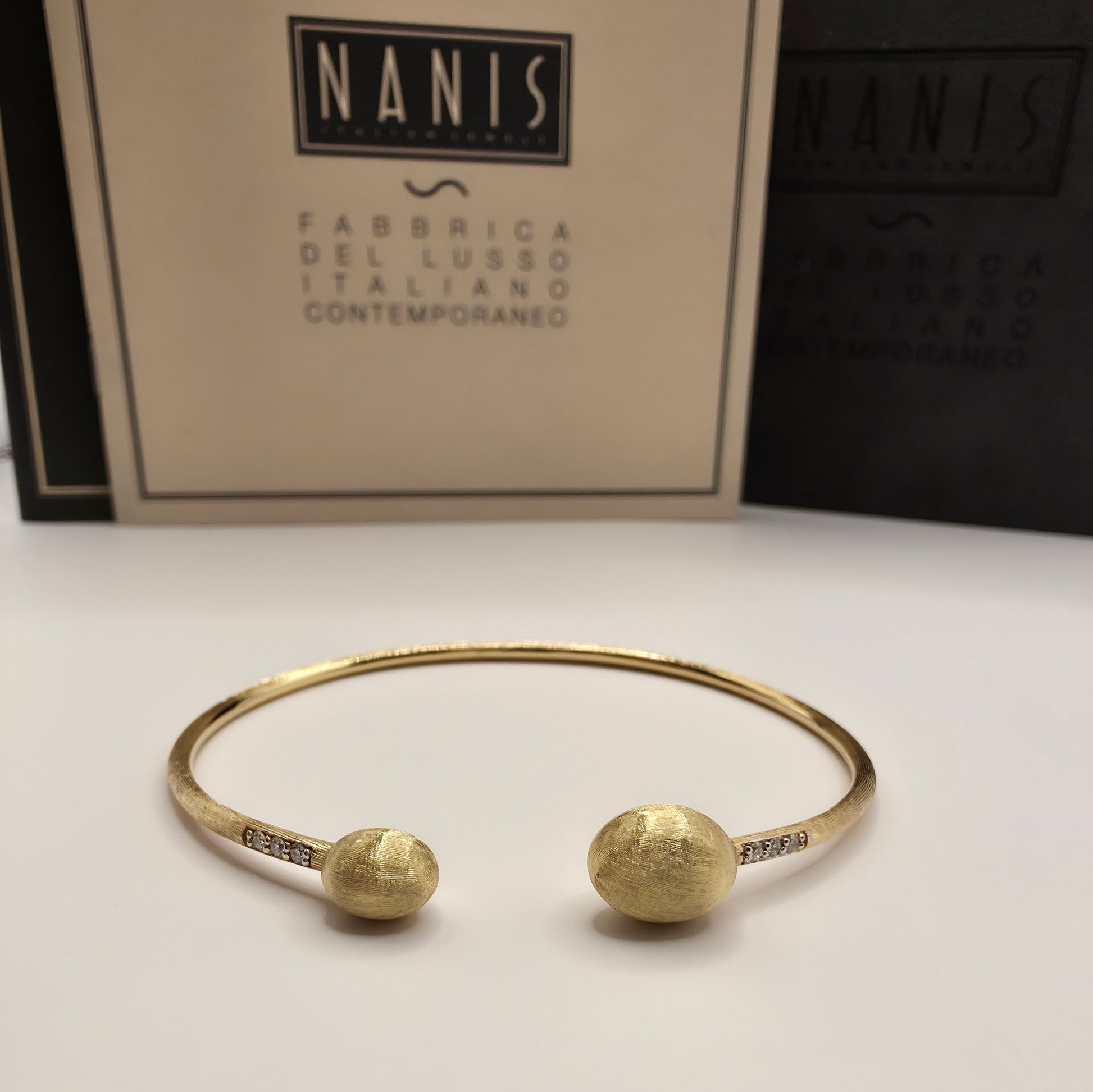 Nanis Dancing Elite 18ct Gold & Diamond Bangle - Fine & Rare - With Box & Papers