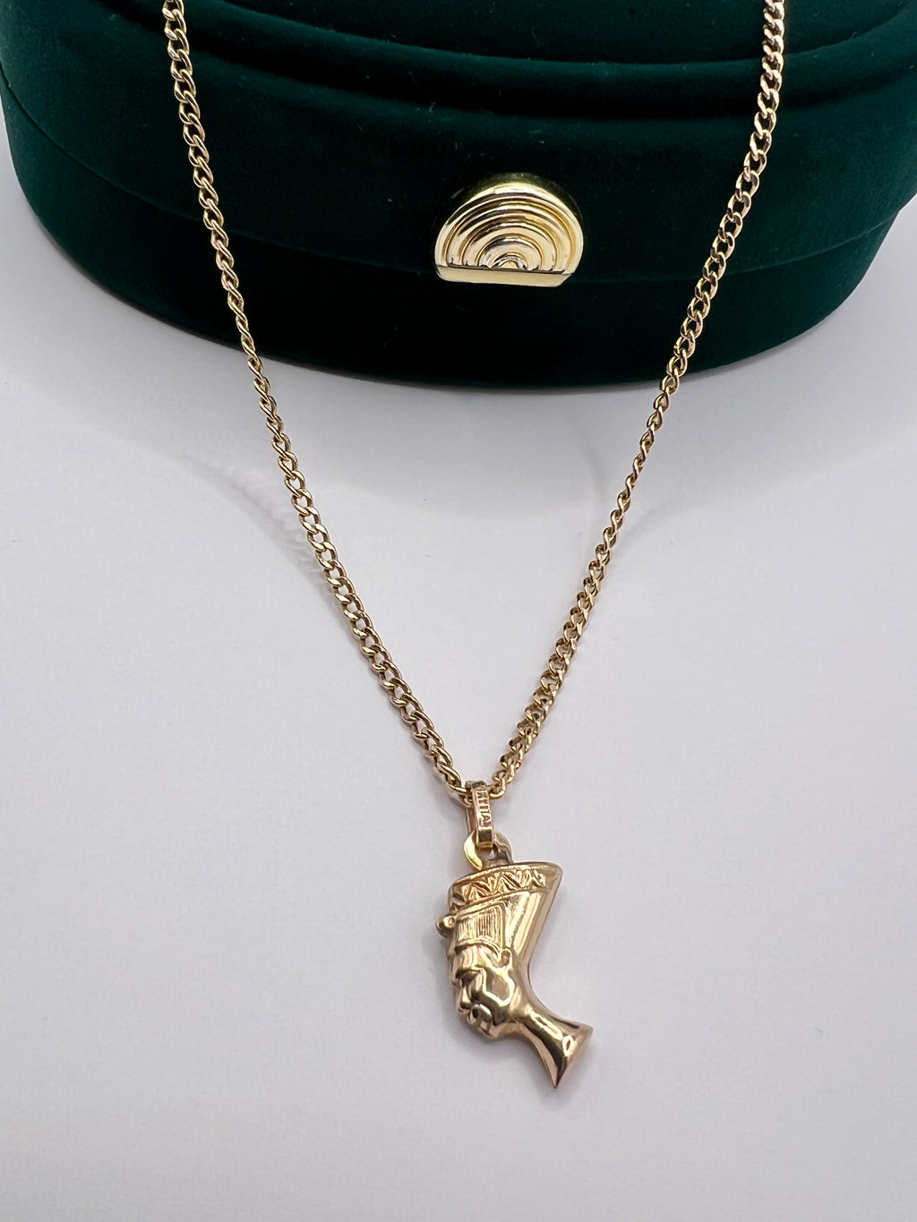 9ct Yellow Gold Egyptian Queen Nefertiti Pendant Necklace Perfect Gift For Her