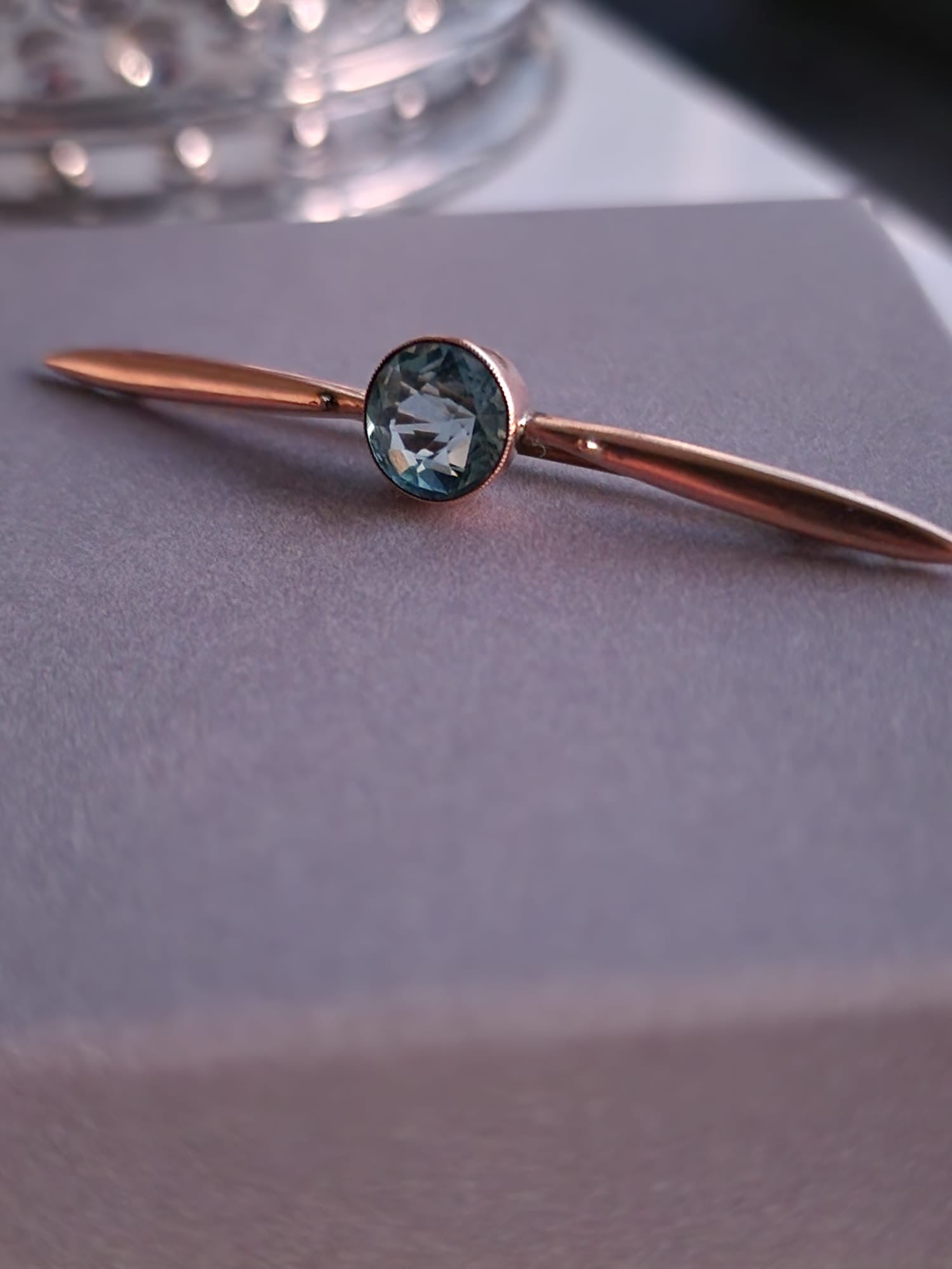 9ct Rose Gold Vintage Art Style Bar Brooch