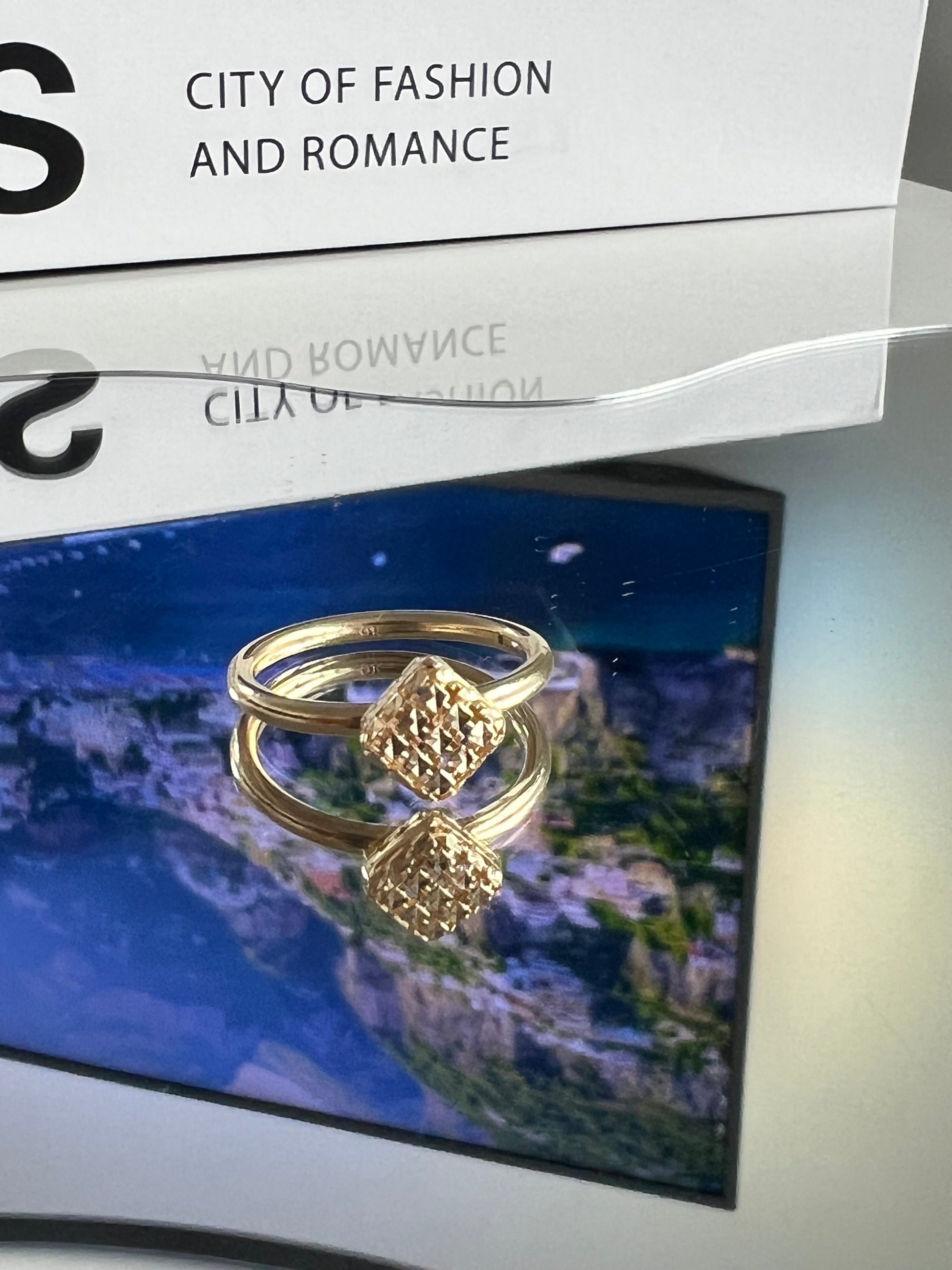 TJC 9ct Gold Diamond-Cut Topped Ring