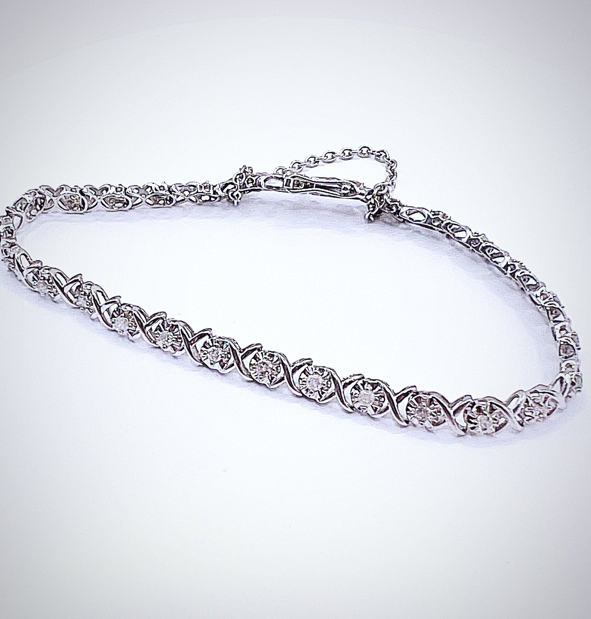 Stunning 9ct White Gold 1ct Diamond Tennis Bracelet Hallmarked