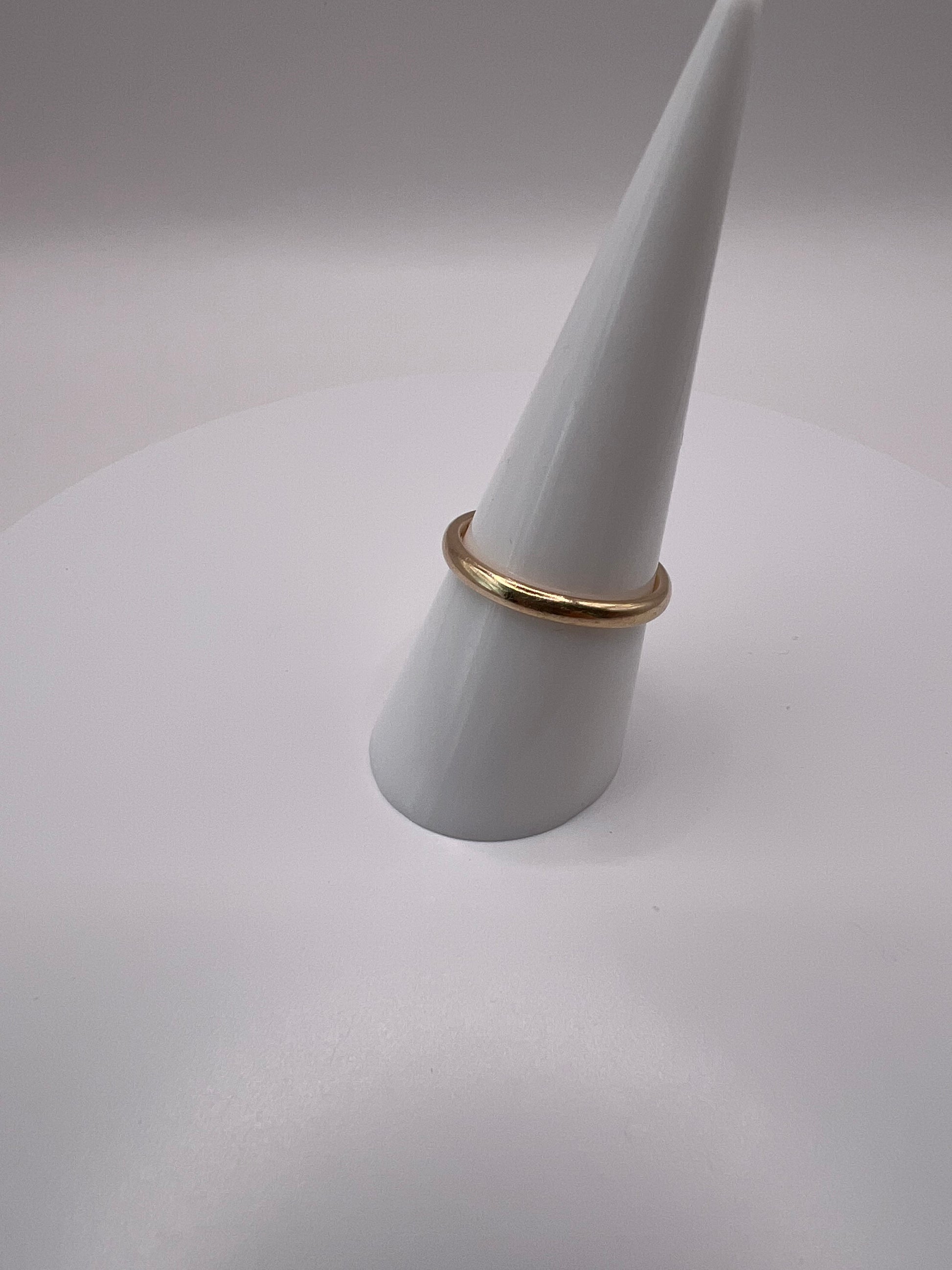 9ct Yellow Gold Fine Wedding Band