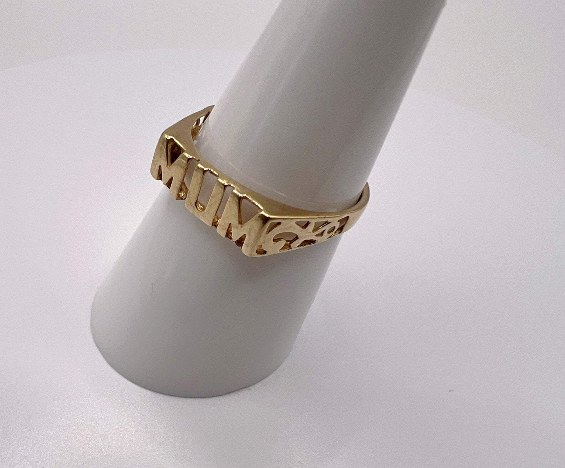 9ct Gold "MUM" Ring Size