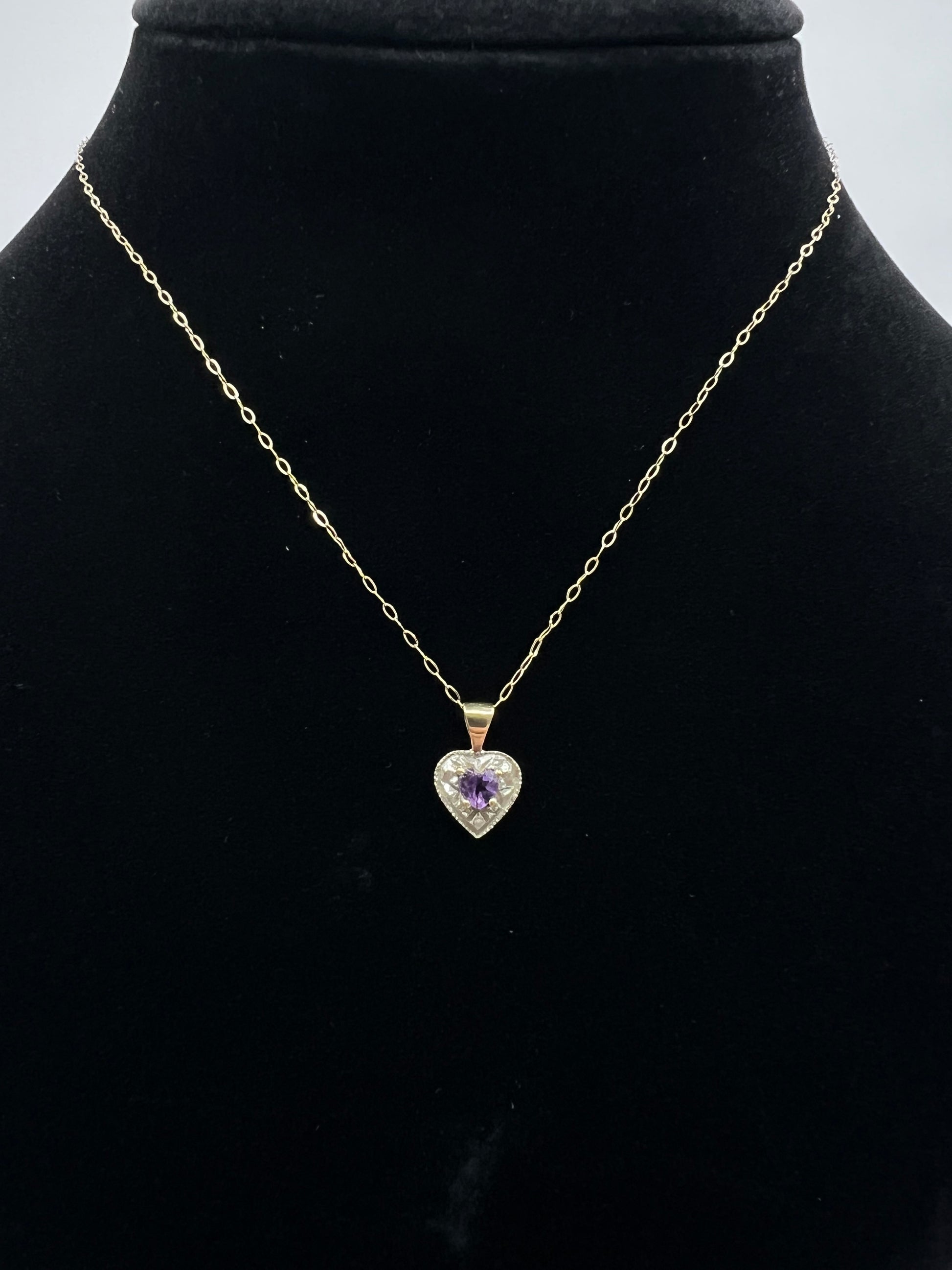 9ct Yellow Gold Necklace & Heart Shaped Amethyst Pendant