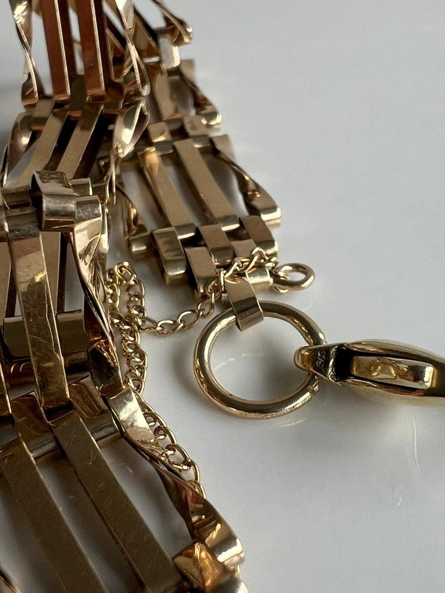 9ct Gold Four Bar Gate Bracelet With Safety Chain - 7.48" - 10.10g