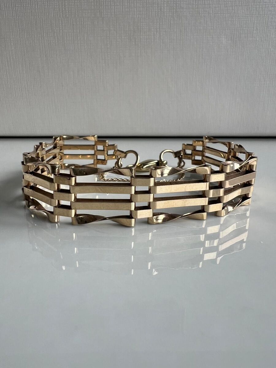 9ct Gold Four Bar Gate Bracelet With Safety Chain - 7.48" - 10.10g
