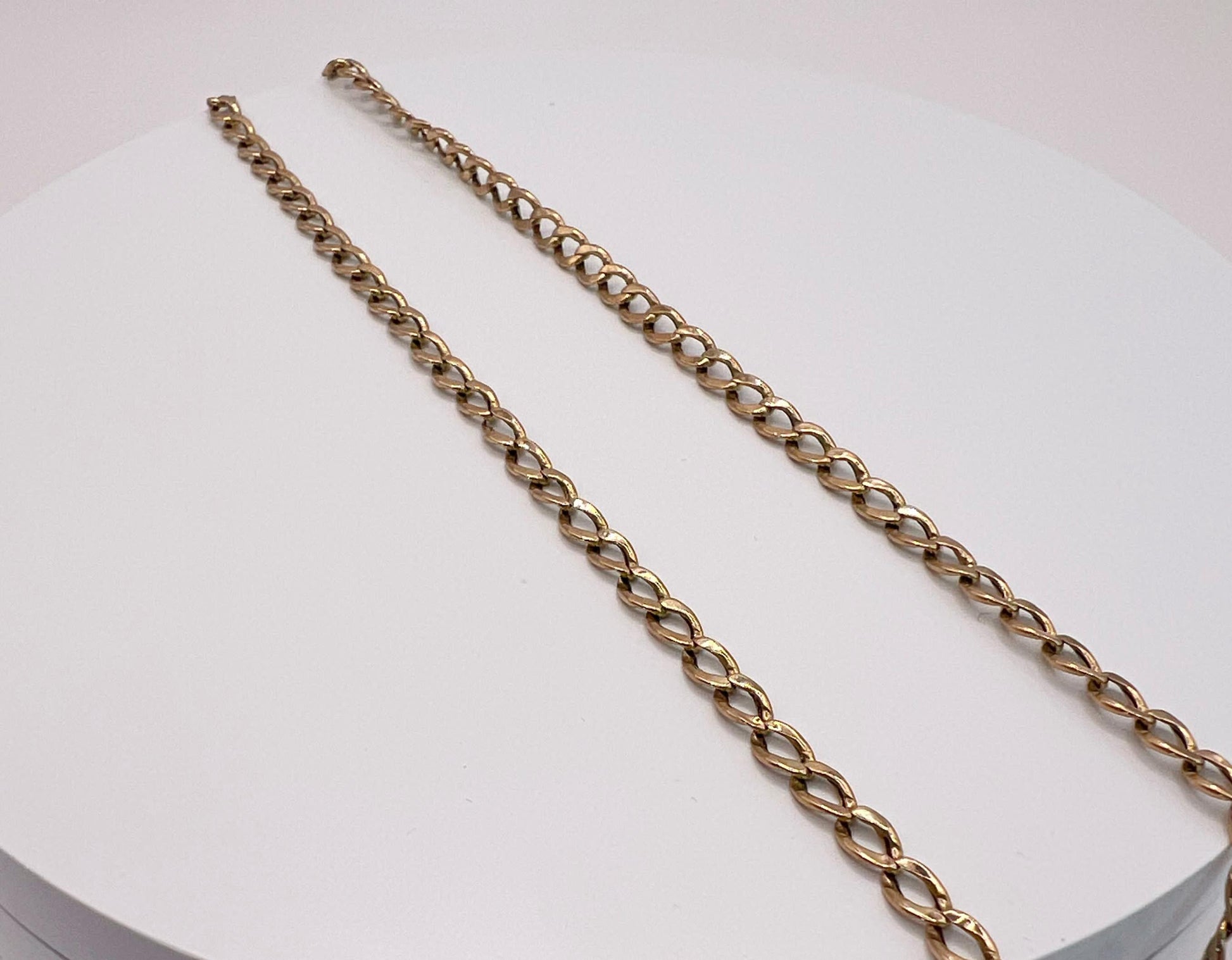 9ct Yellow Gold Curb Link Chain - 15.7" / 40cm - 3g