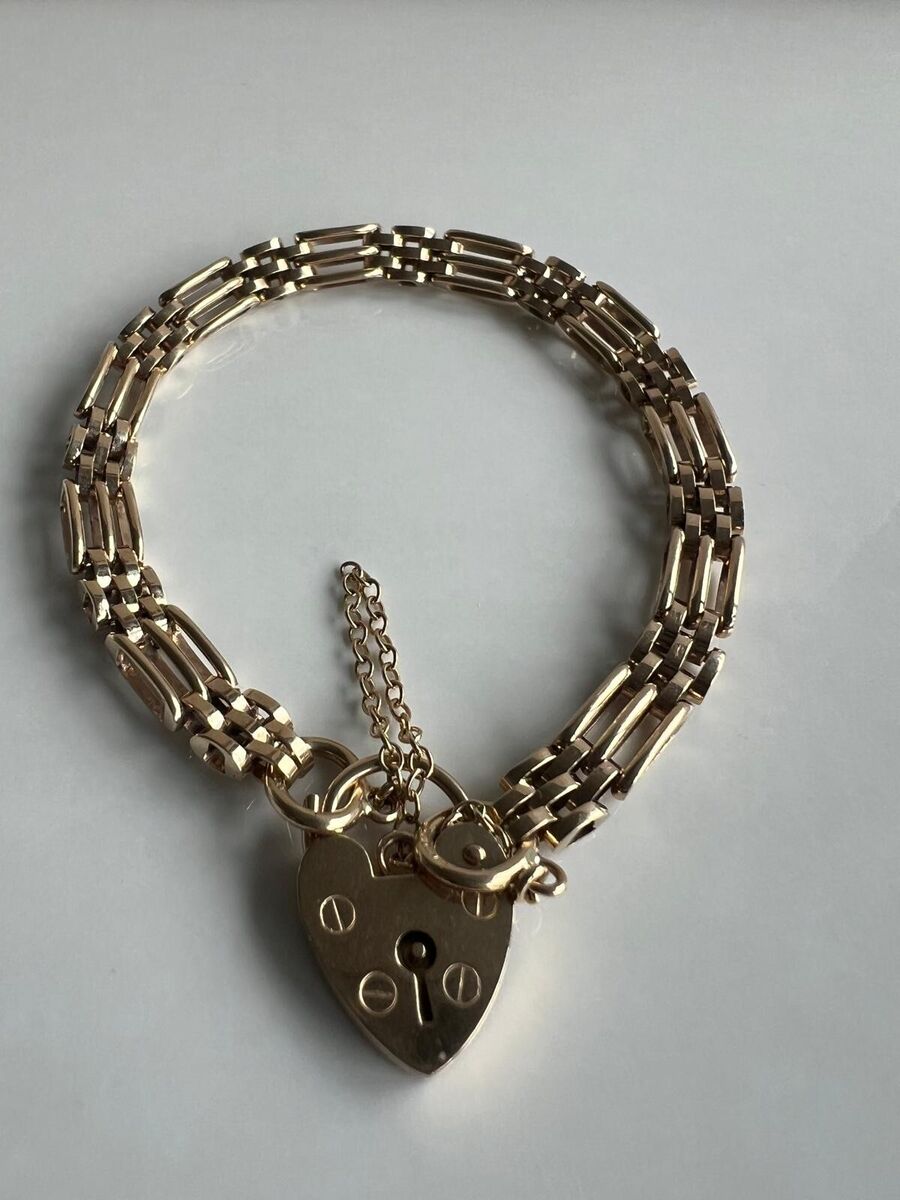 9ct Gold Gate Link Bracelet with Heart Clasp & Safety Chain - 7" - 12.10g