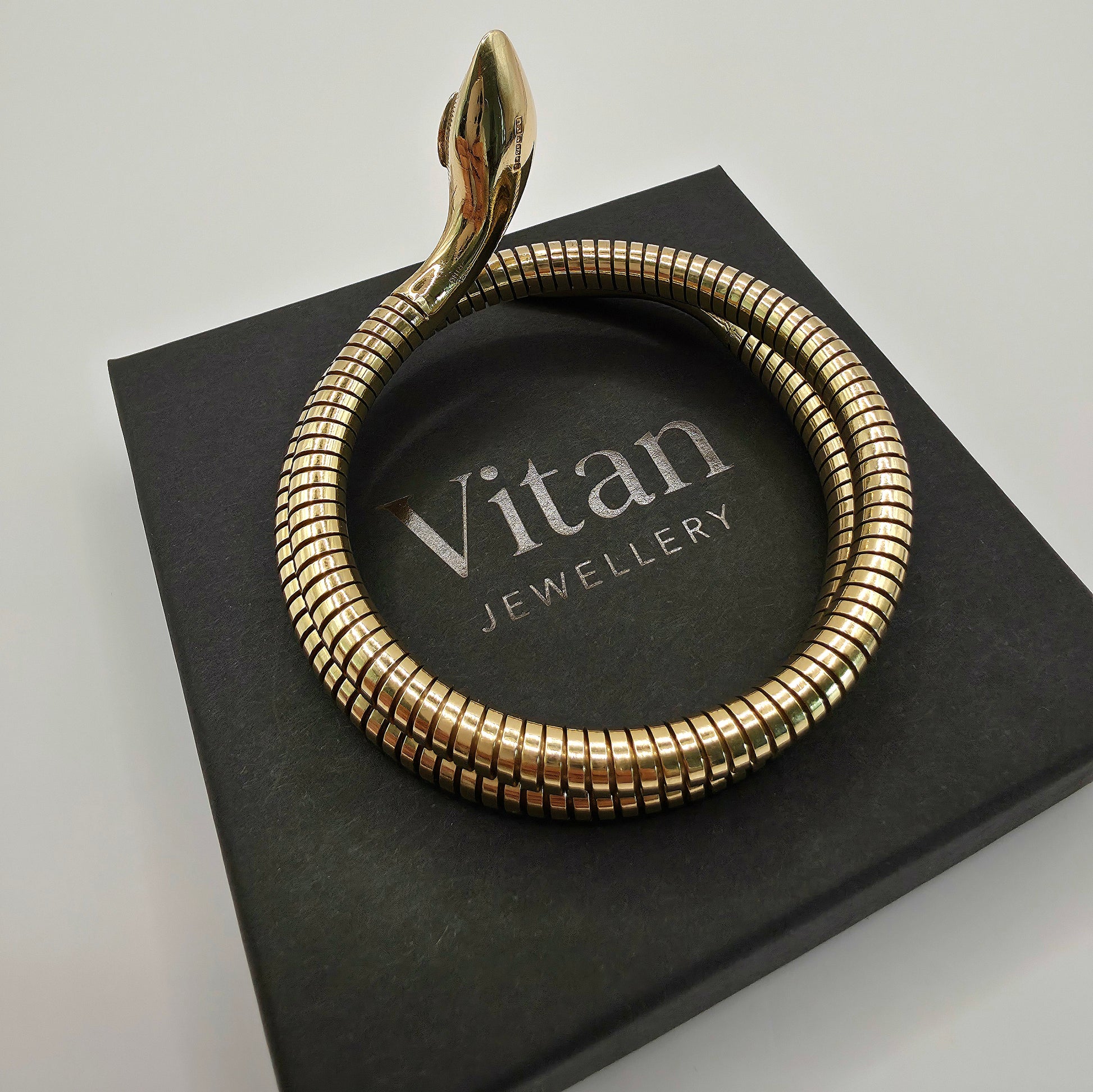 VINTAGE  9CT FLEXIBLE SNAKE BANGLE RUBY EYES HALLMARKED 1970 HEAVY 36.84g