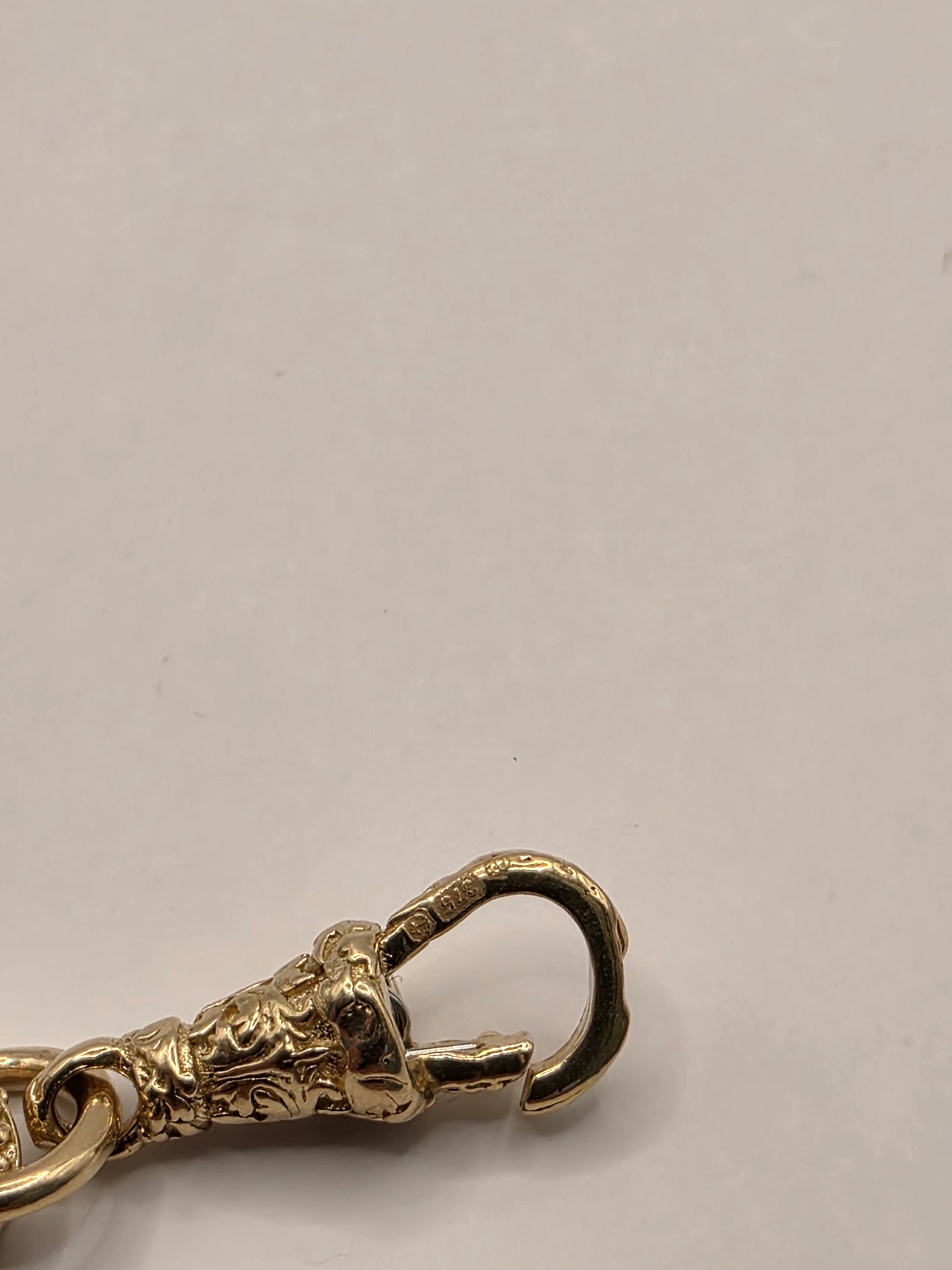 9ct Gold Heart Belcher Bracelet 7" 13.45g